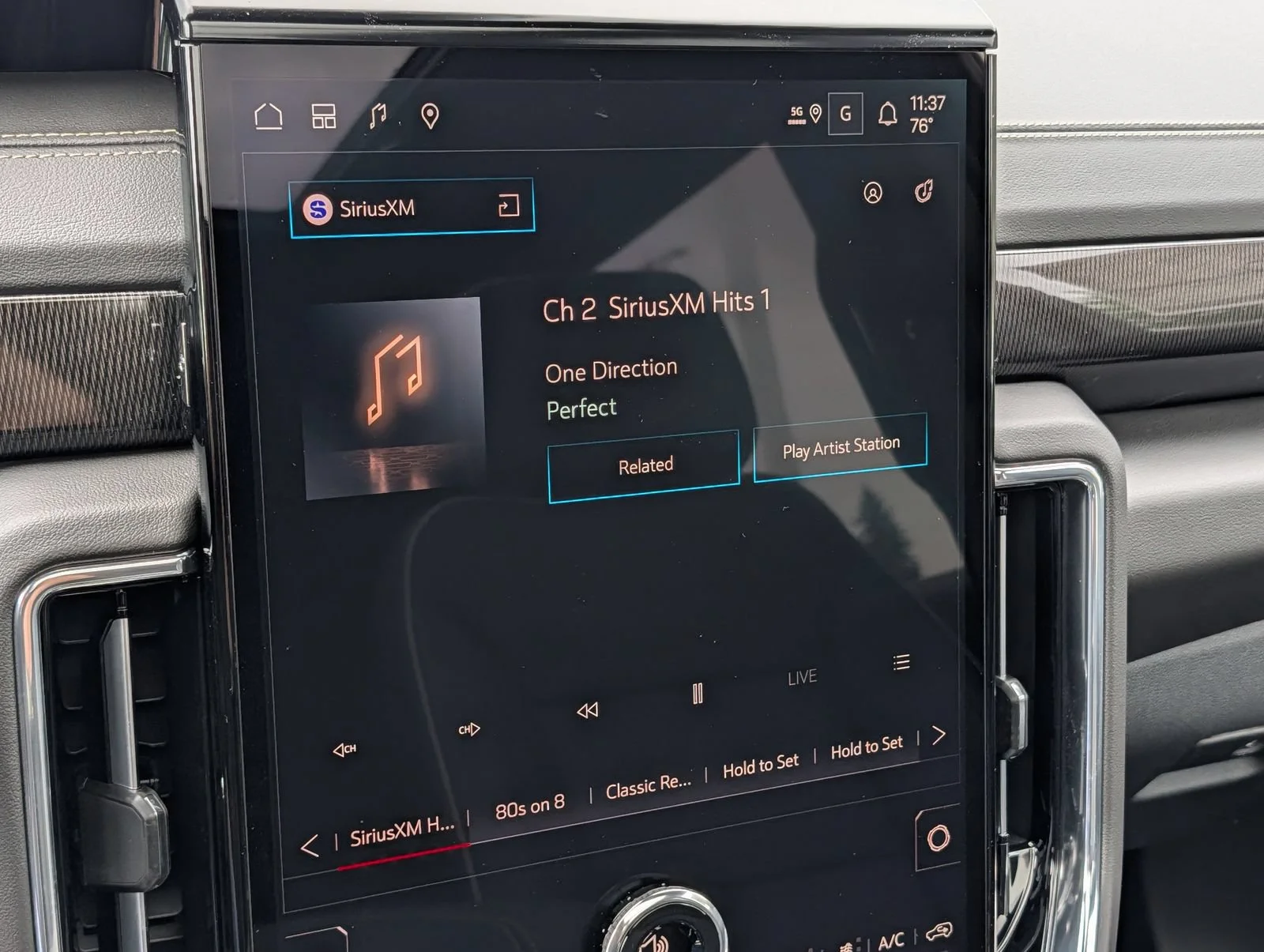New 2026 Onyx Black GMC Elevation image 10