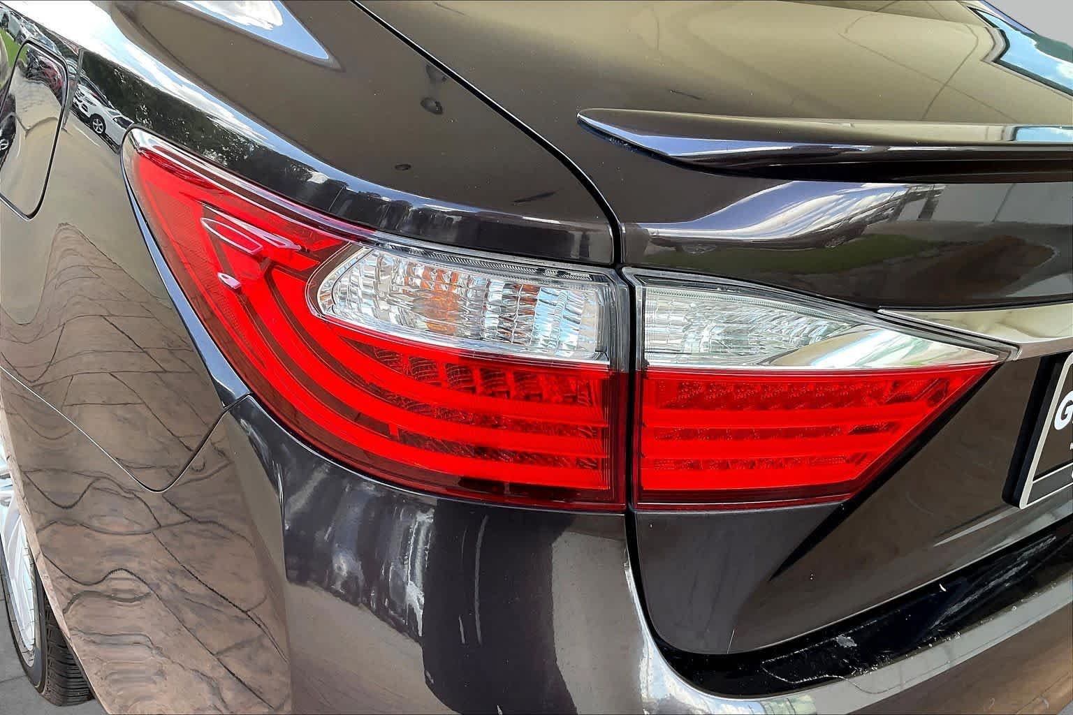 Used 2014 FIRE AGATE PEAR Lexus  image 26