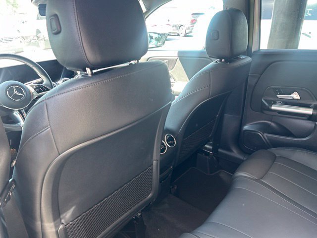 Certified Used 2025 White Mercedes-Benz GLA 250 4D Sport Utility 4MATIC® image 17