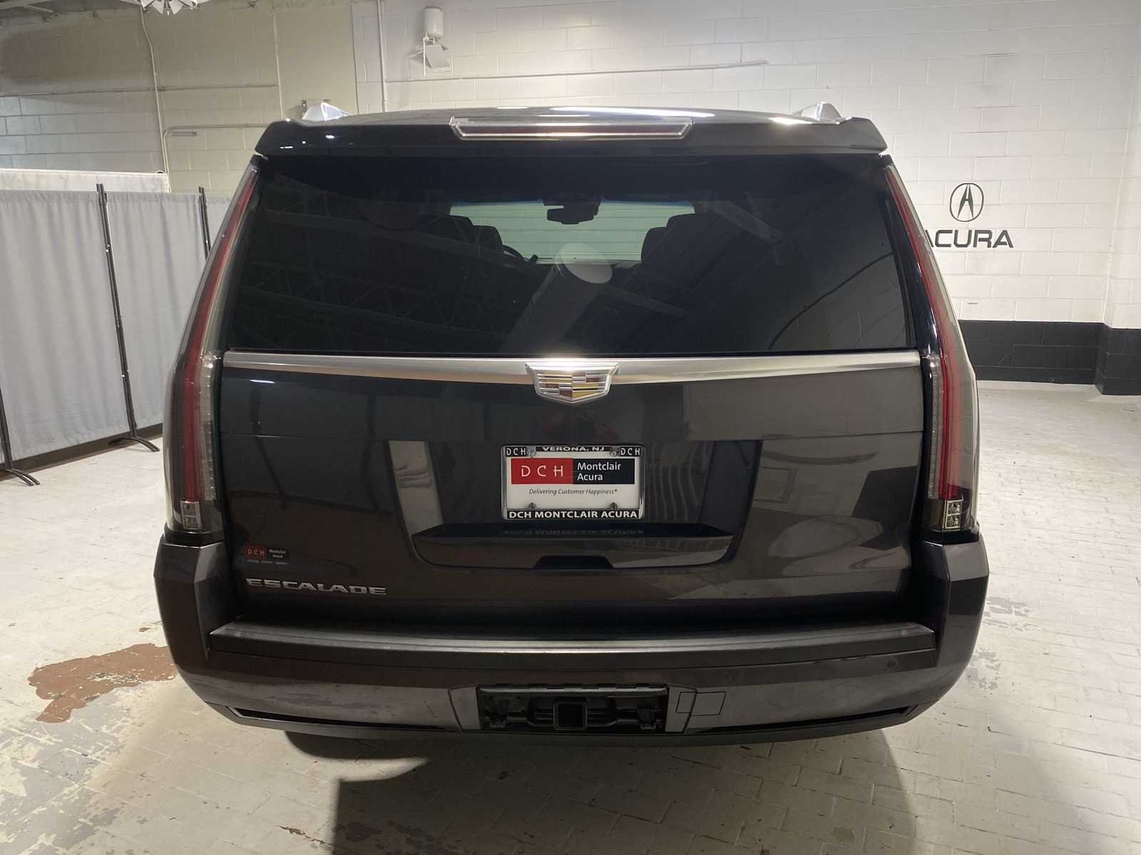Used 2015 Dark Granite Metallic Cadillac Premium image 5
