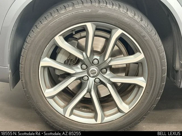 Used 2018 Gray Volvo T6 Momentum image 10