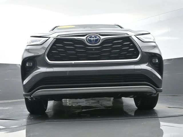 Used 2024 Gray Toyota Platinum image 36