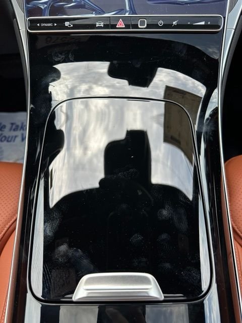 New 2026 Black Mercedes-Benz GLC 300 image 29