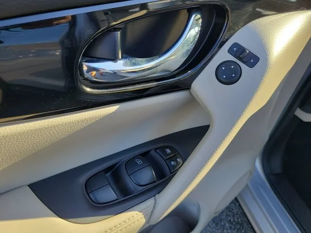 2020 Nissan Rogue Sport SV - Photo 22