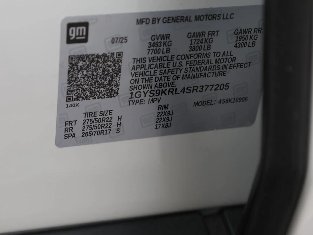Used 2025 White Cadillac Premium image 52