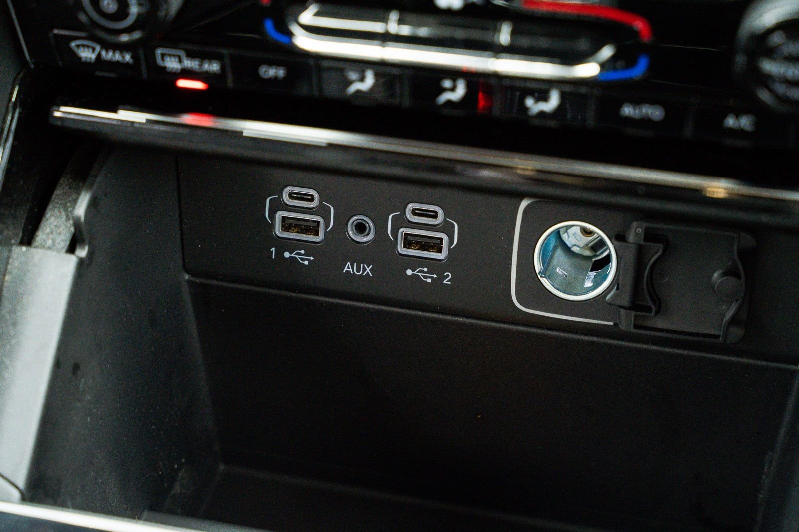 Certified Used 2023 Silver Jeep Limited image 35