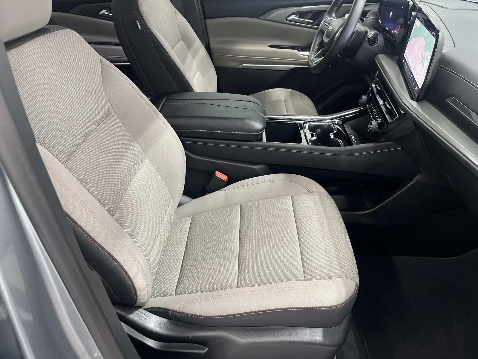Used 2026 Sterling Gray Metallic Chevrolet LT image 29