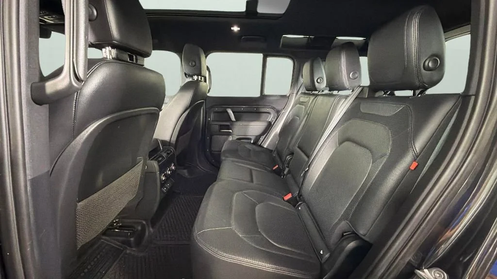Used 2023 Gray Land Rover 110 X-Dynamic SE image 26