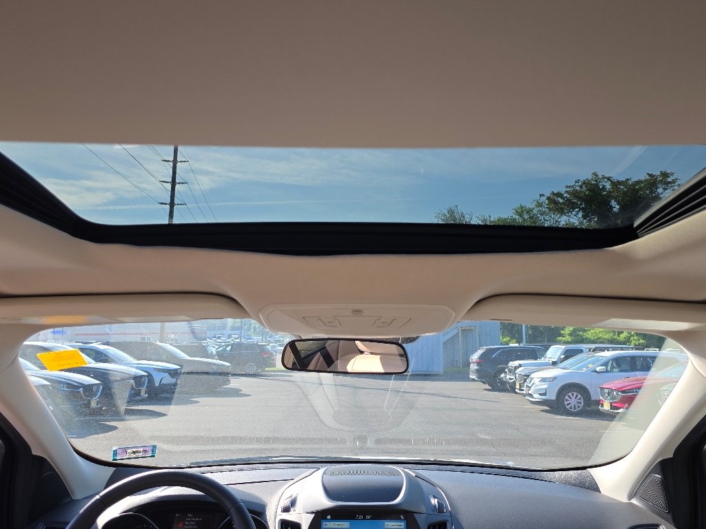 Certified Used 2019 Oxford White Ford SEL image 28