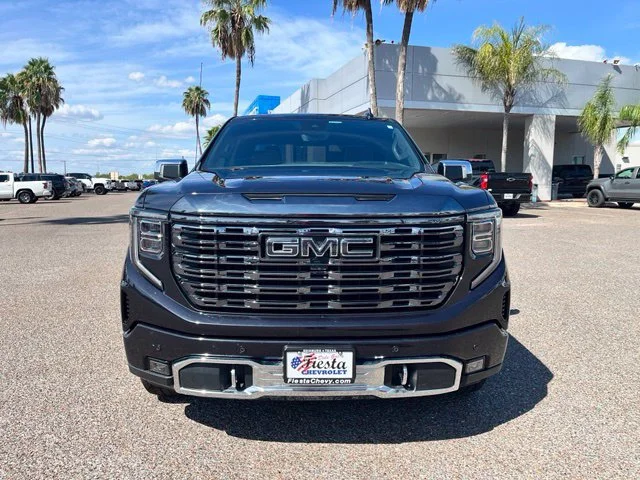 Used 2023 Titanium Rush Metallic GMC Denali Ultimate image 2