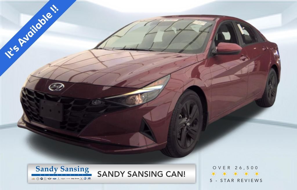 Used 2022 Red Hyundai SEL image 1