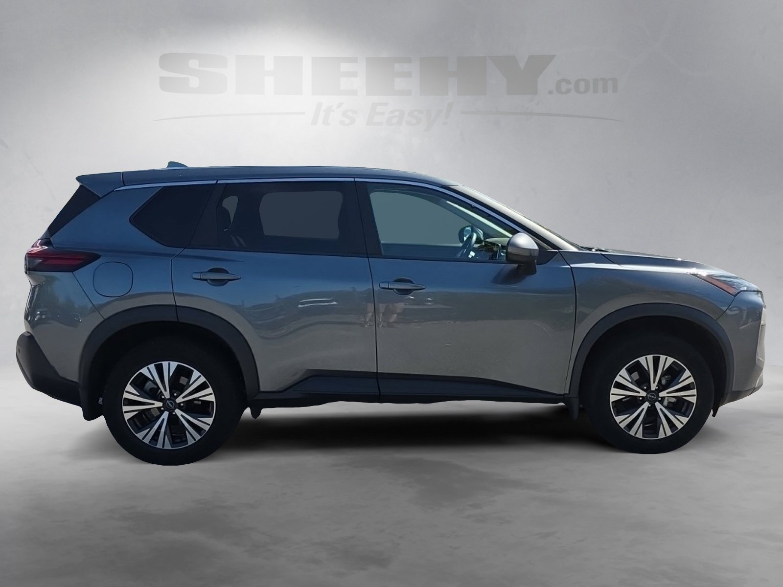 Used 2023 Gray Nissan SV image 9