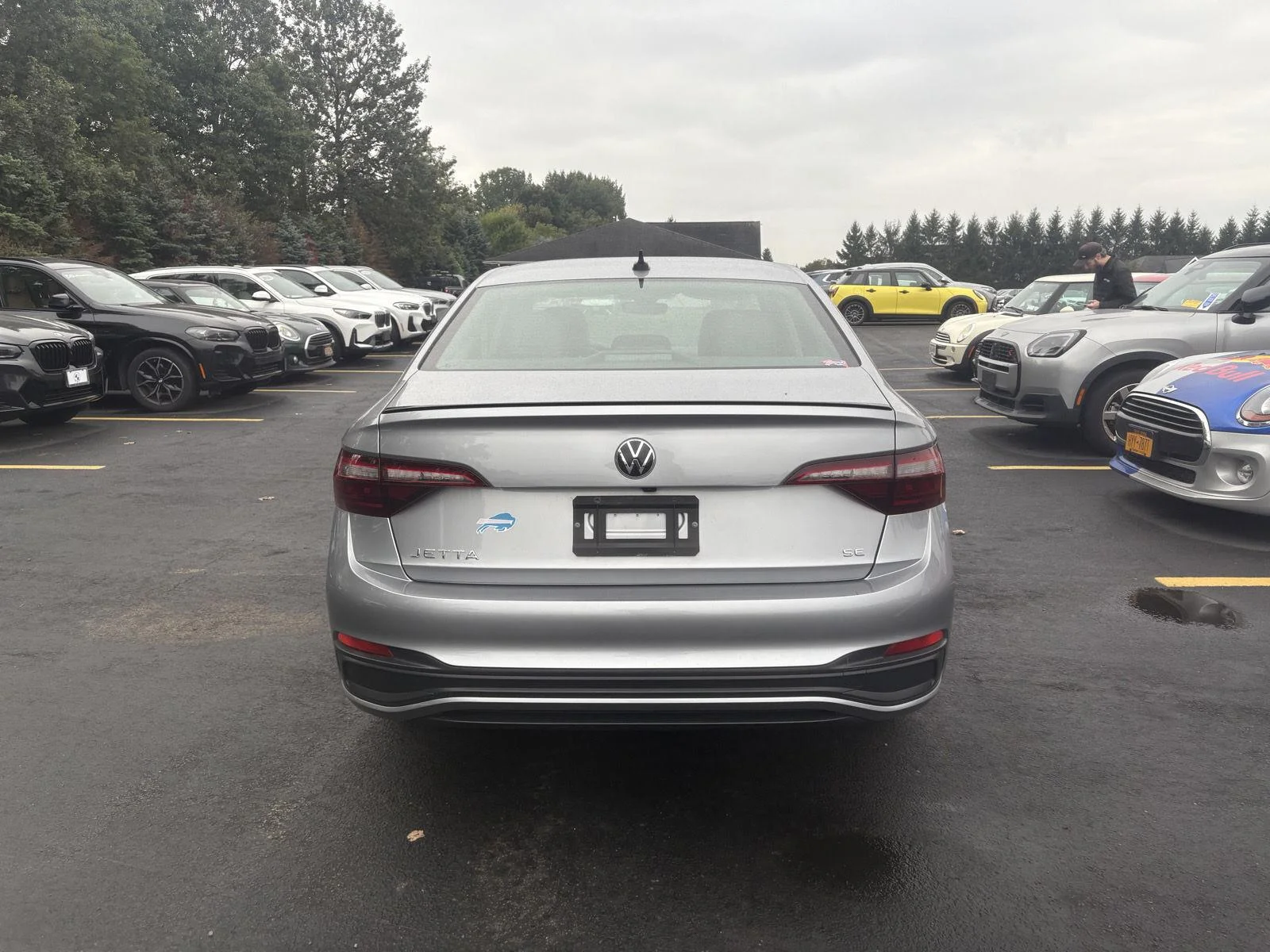 Used 2024 Platinum Gray Metallic Volkswagen SE image 6
