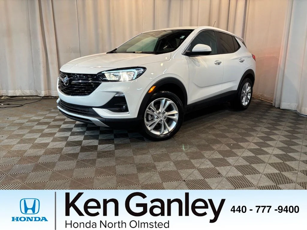 Used 2023 Summit White Buick Preferred image 1
