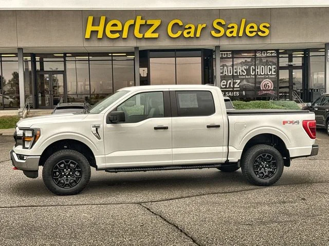 Used 2023 White Ford XLT image 1