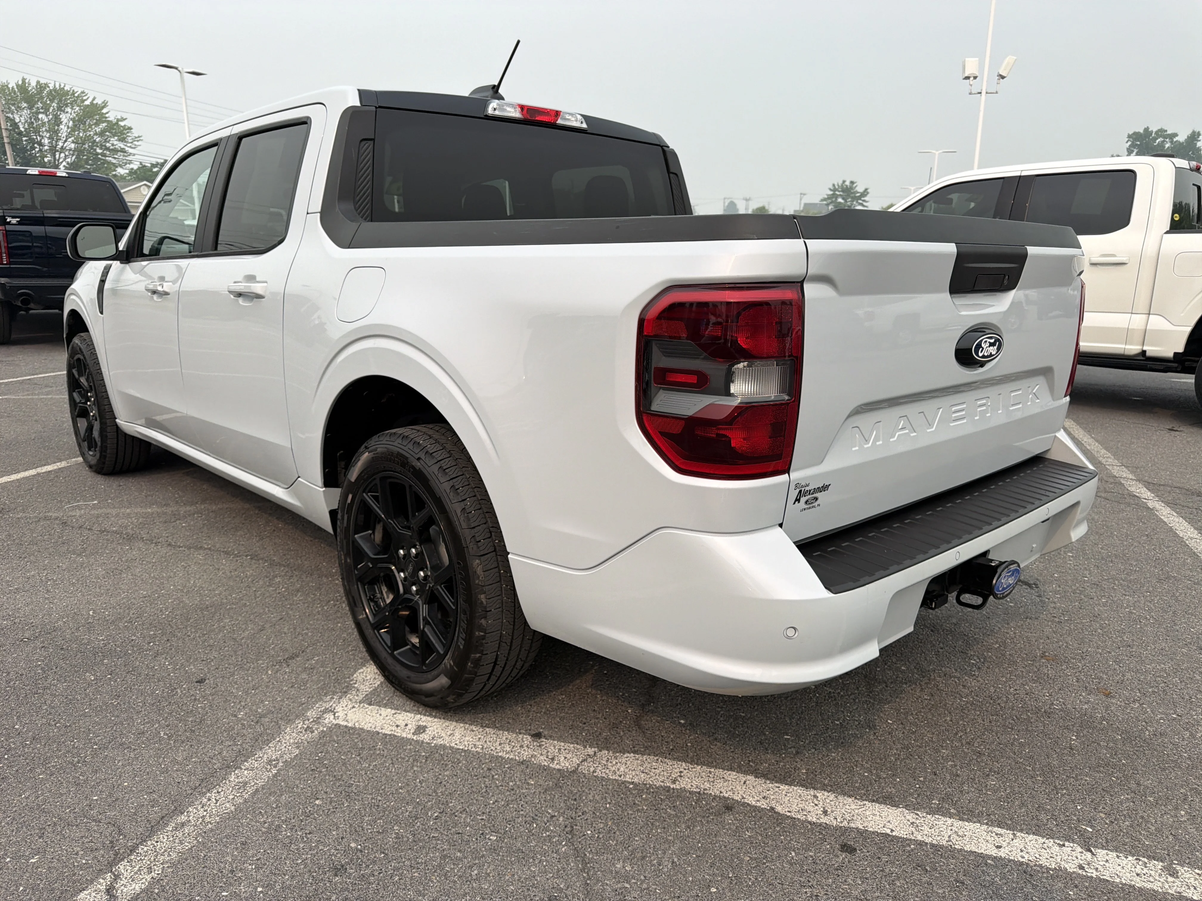 Used 2026 White Metallic Ford Lobo Standard image 6