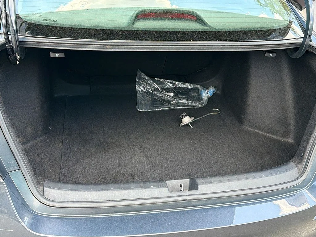 Used 2024 Meteorite Gray Metallic Honda EX image 30