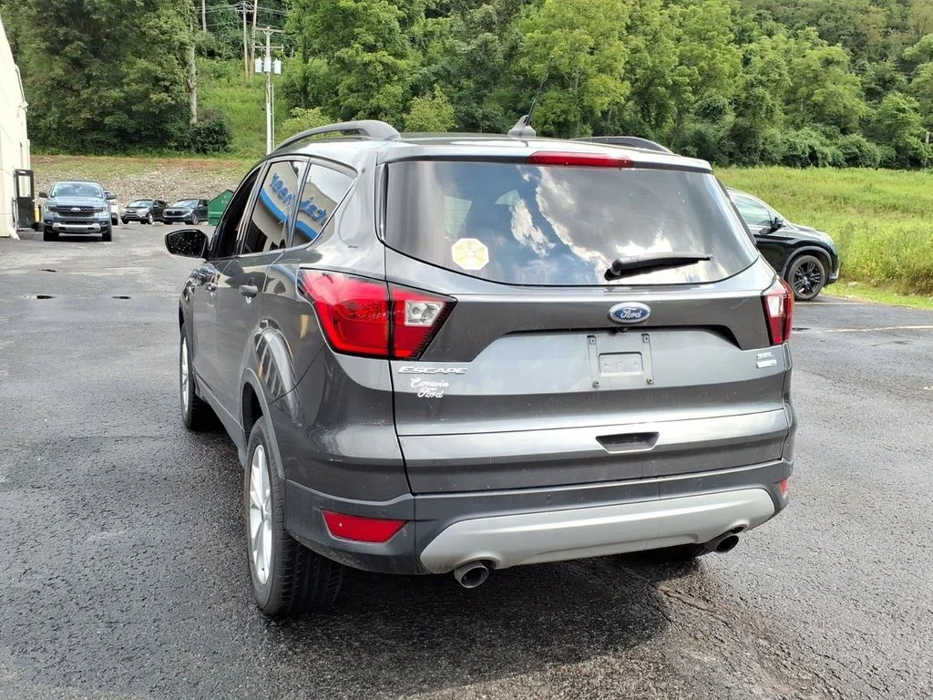 Used 2019 Gray Ford SEL image 5