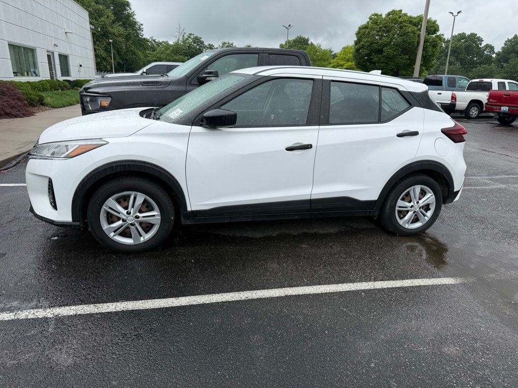 2022 Nissan Kicks's photo