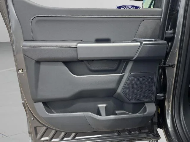 New 2026 Carbonized Gray Metallic Ford XLT image 34