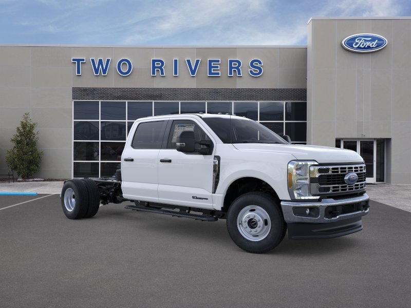 New 2026 Oxford White Ford F-350® XL image 6