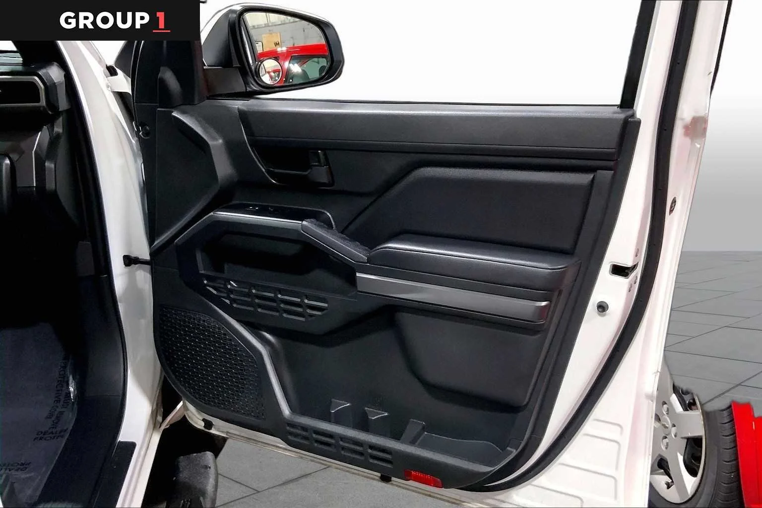 Used 2025 Ice Cap Toyota SR5 image 23