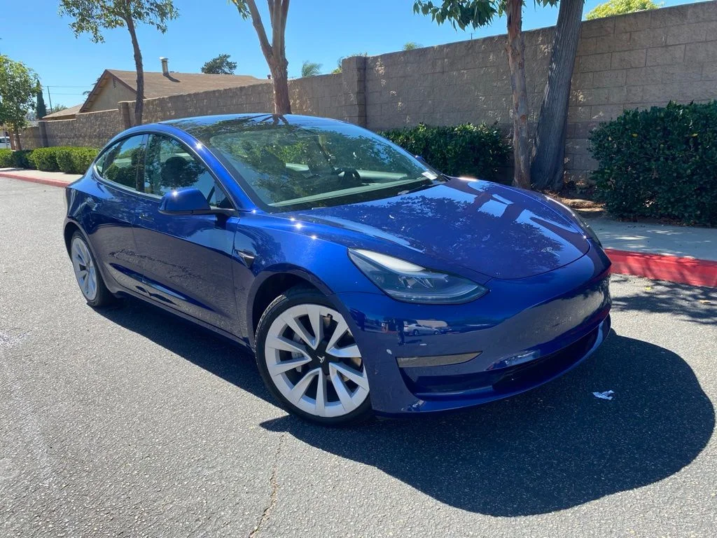 Used 2022 Blue Tesla Long Range image 1