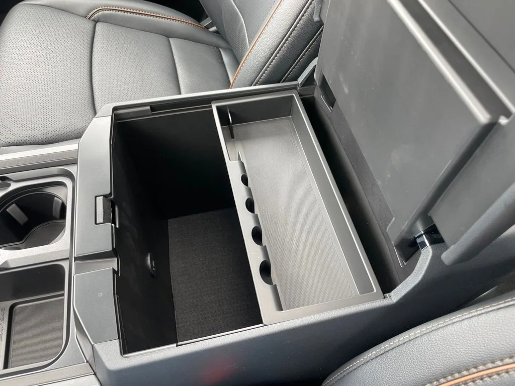 New 2026 Glacier Gray Metallic Tri-Coat Ford F-250® Lariat® image 56