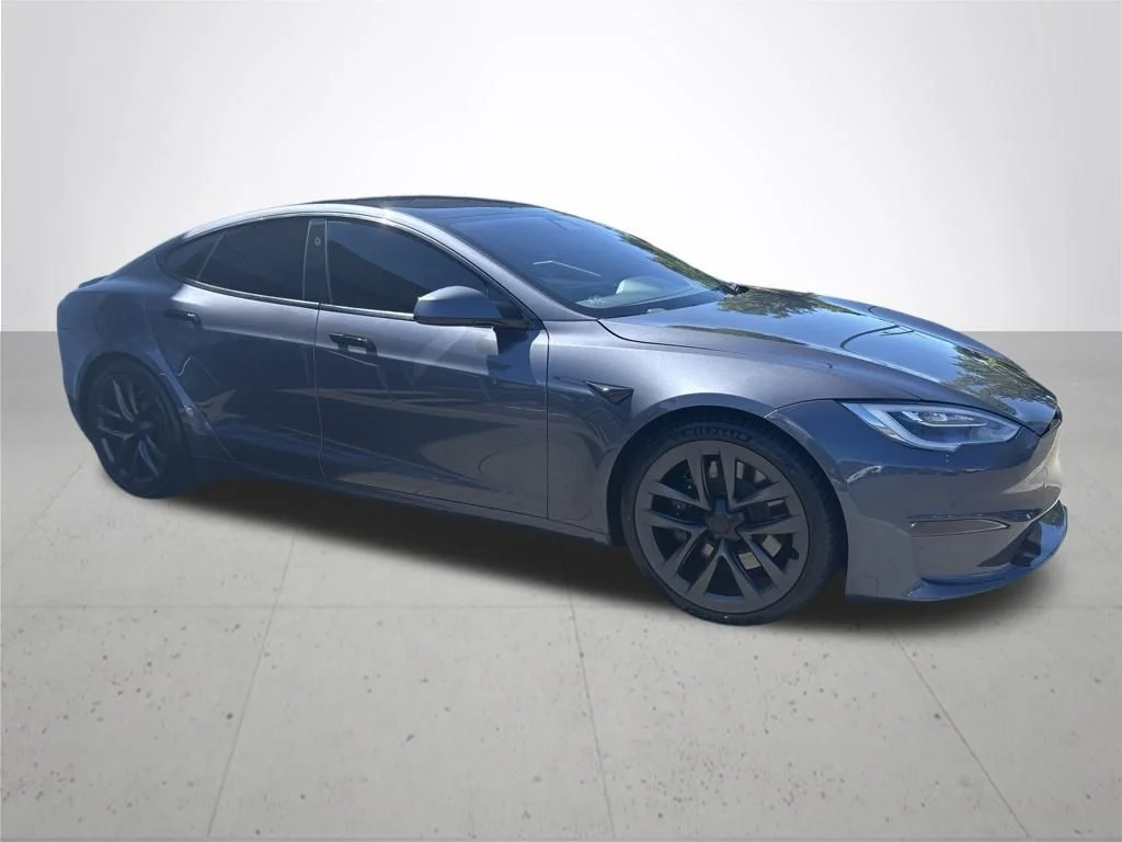 Used 2022 Gray Tesla LONG RANGE image 4