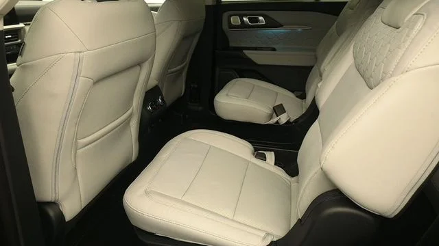 New 2026 Rapid Red Metallic Tinted Clearcoat Ford Platinum™ image 10