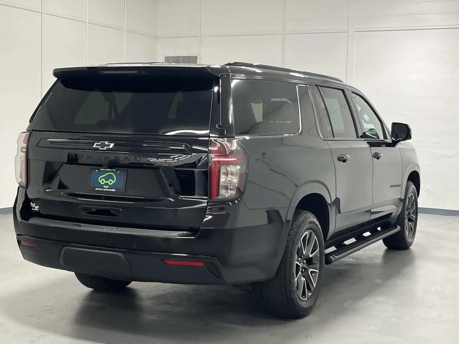 Used 2023 BLACK Chevrolet Z71 image 8
