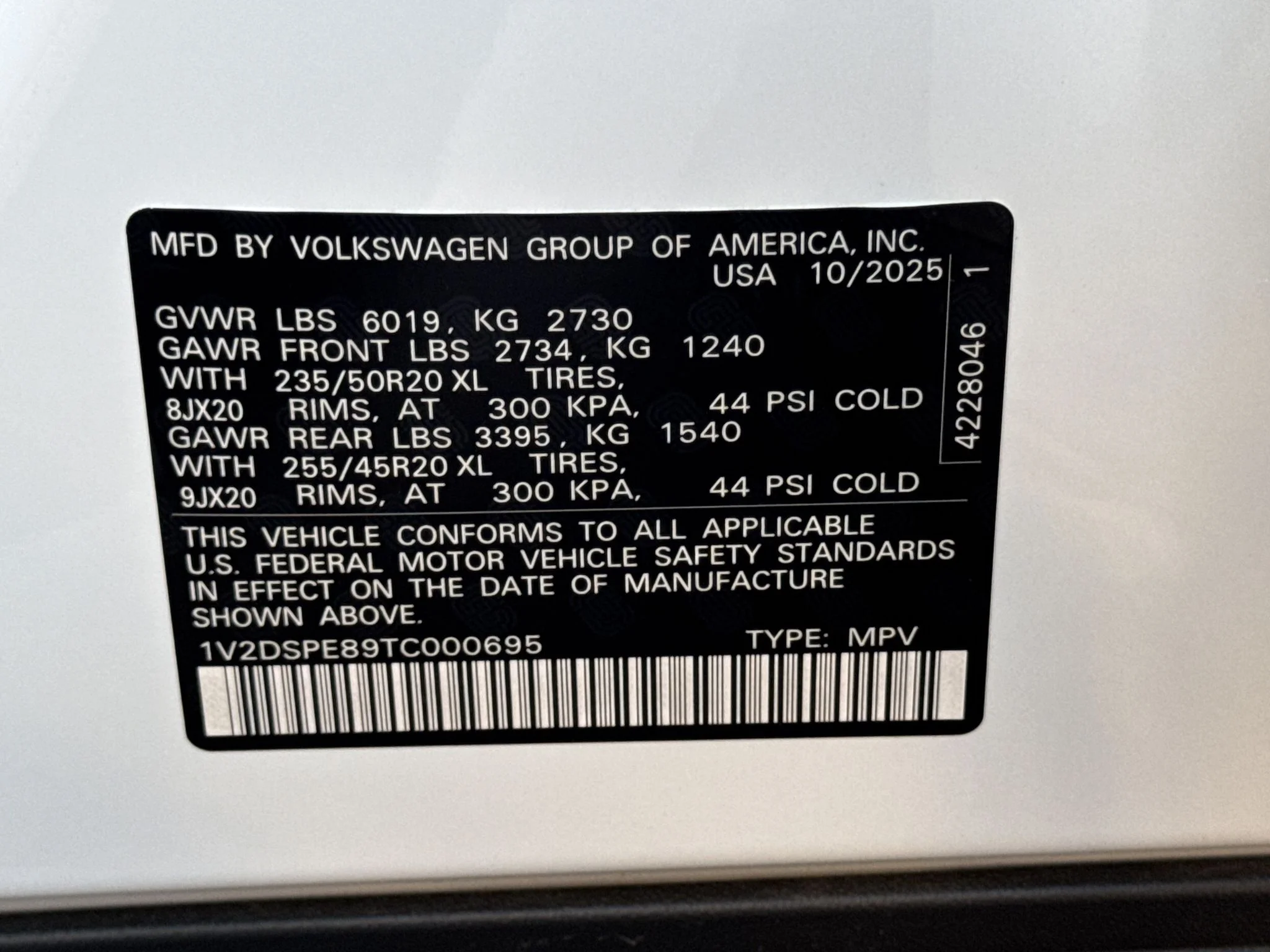 New 2026 Opal White Pearl Volkswagen Pro image 35