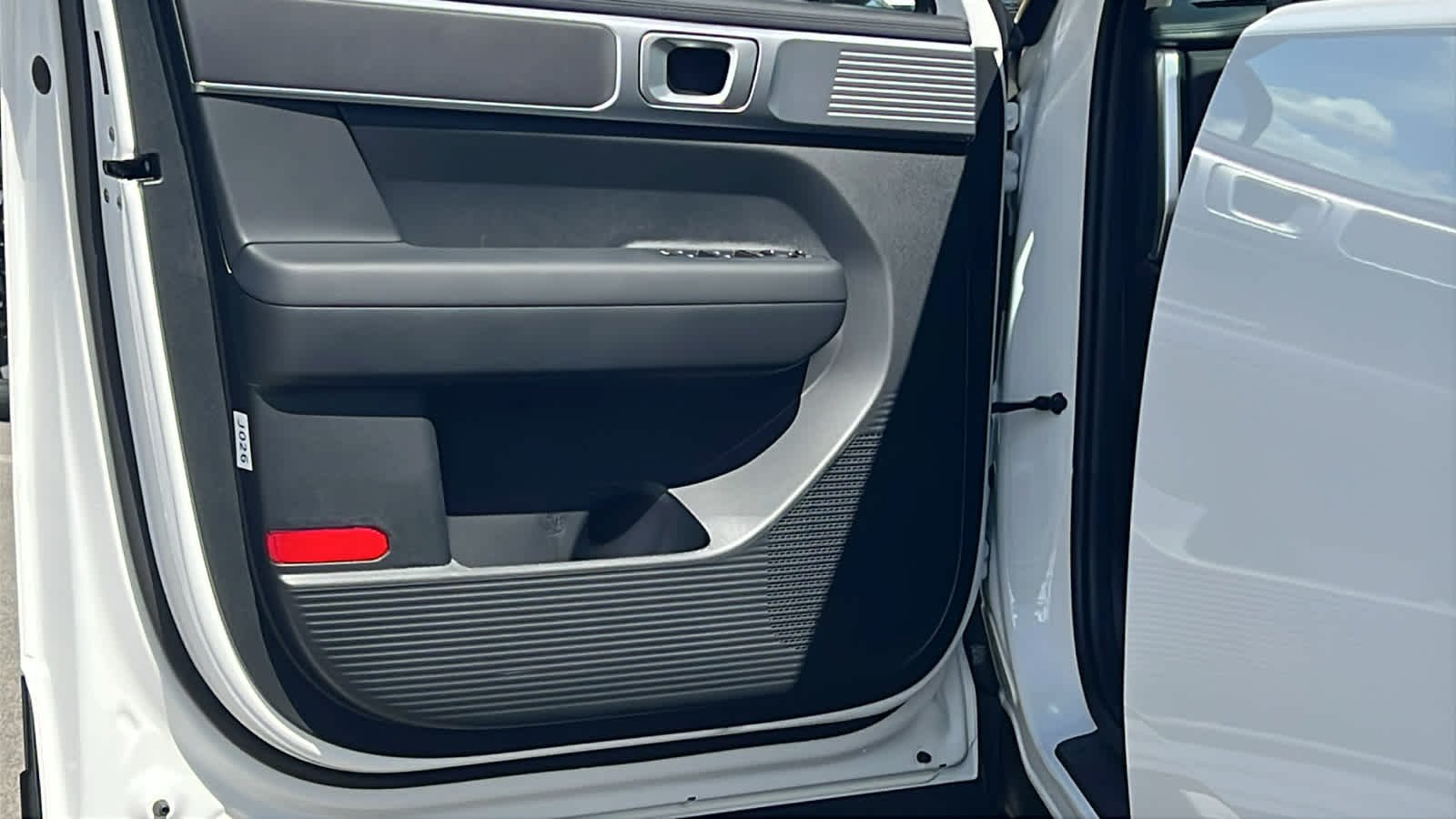 New 2026 Serenity White Hyundai SE AWD image 23