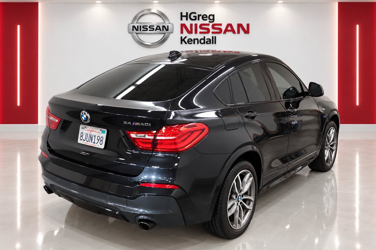 Used 2018 Black BMW M40i image 4