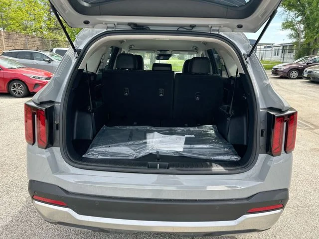 New 2026 Wolf Gray Kia S image 21