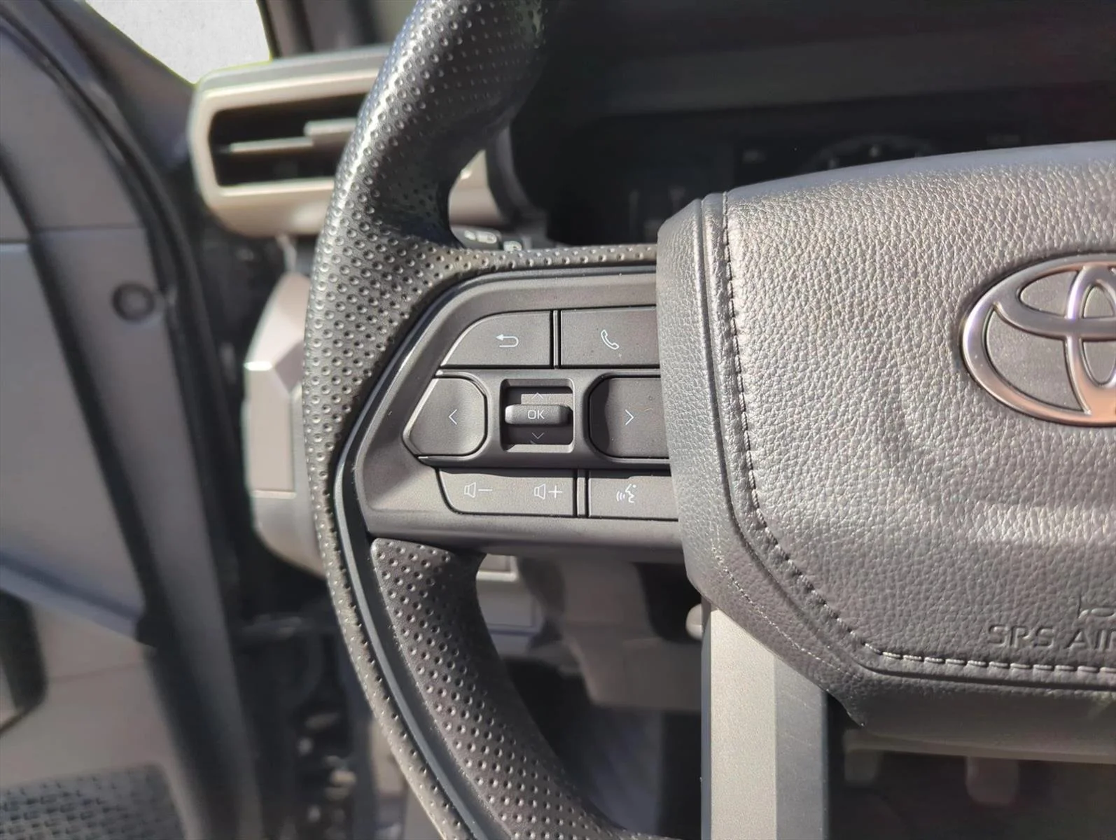 Used 2024 Underground Toyota SR5 image 19