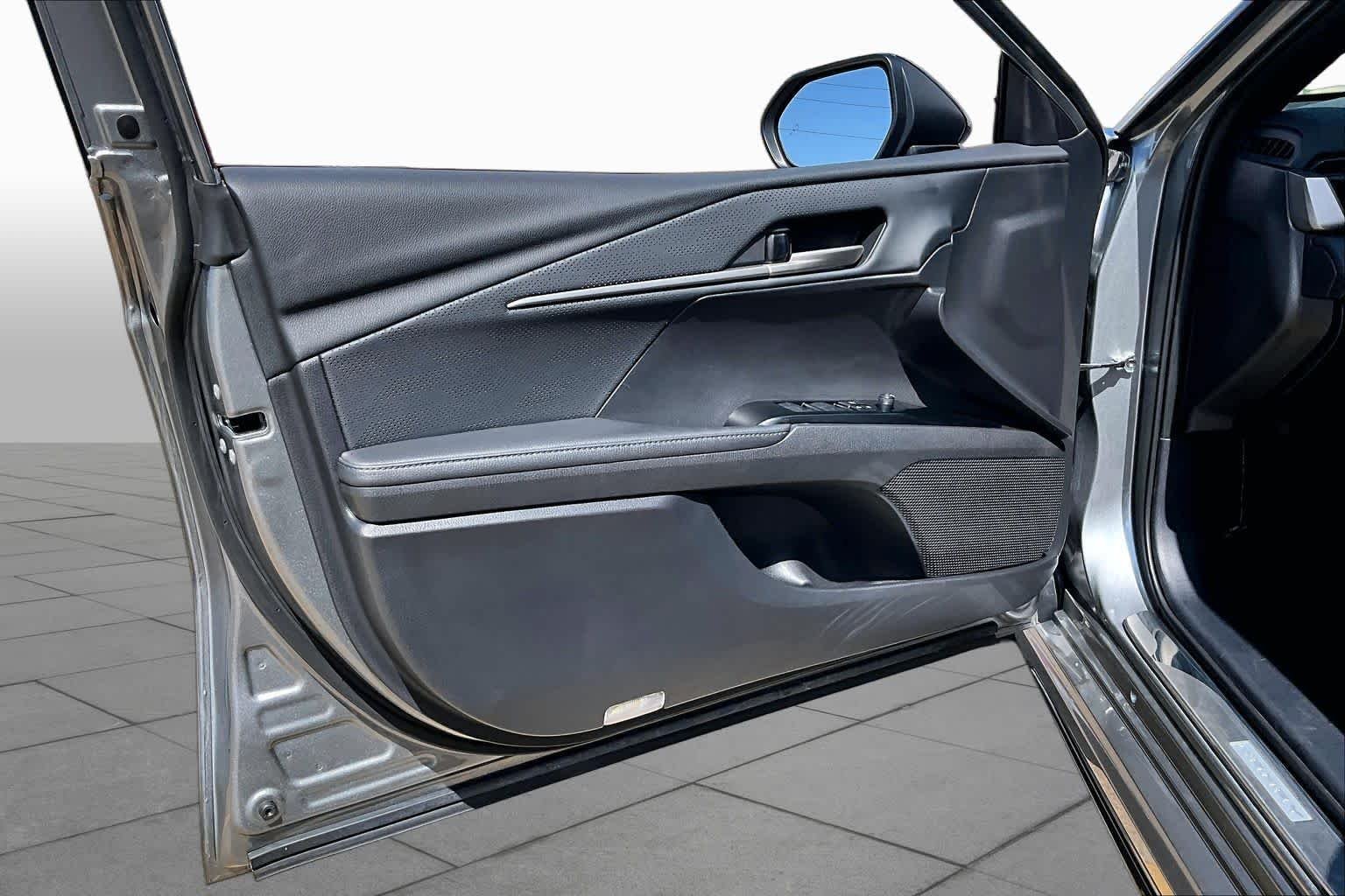 Used 2025 Heavy Metal/Midnight Black Metallic Toyota XSE image 22