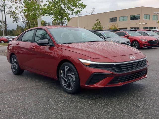 New 2025 Red Hyundai SEL Sport image 3