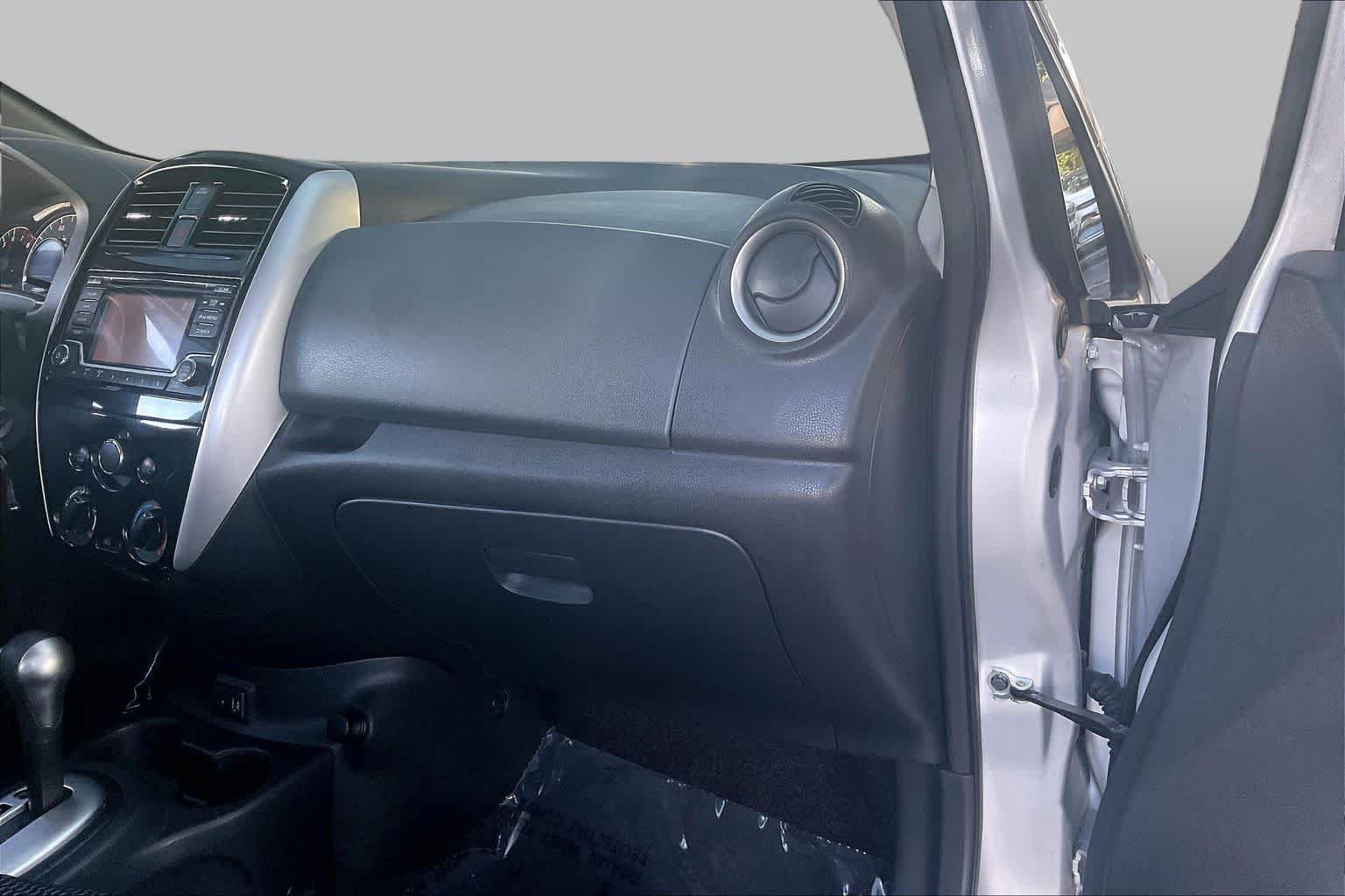 2017 Nissan Versa Note SV - Photo 19
