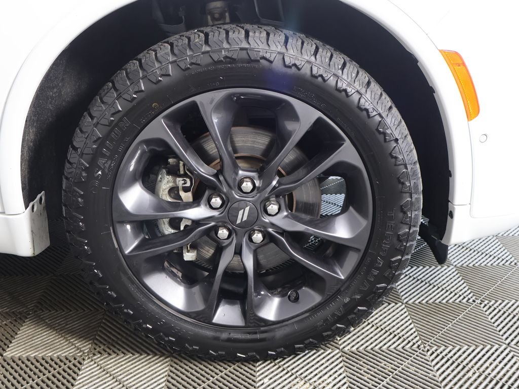 Used 2024 White/off-white Dodge R/T Plus image 28