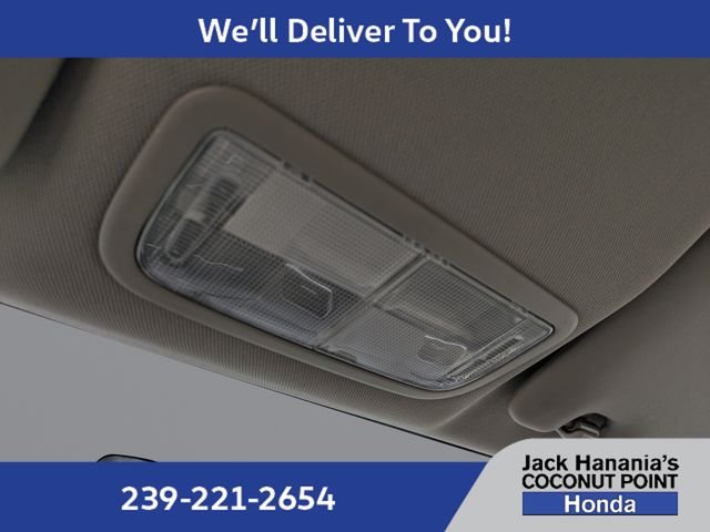 Used 2015 White Honda SE image 20