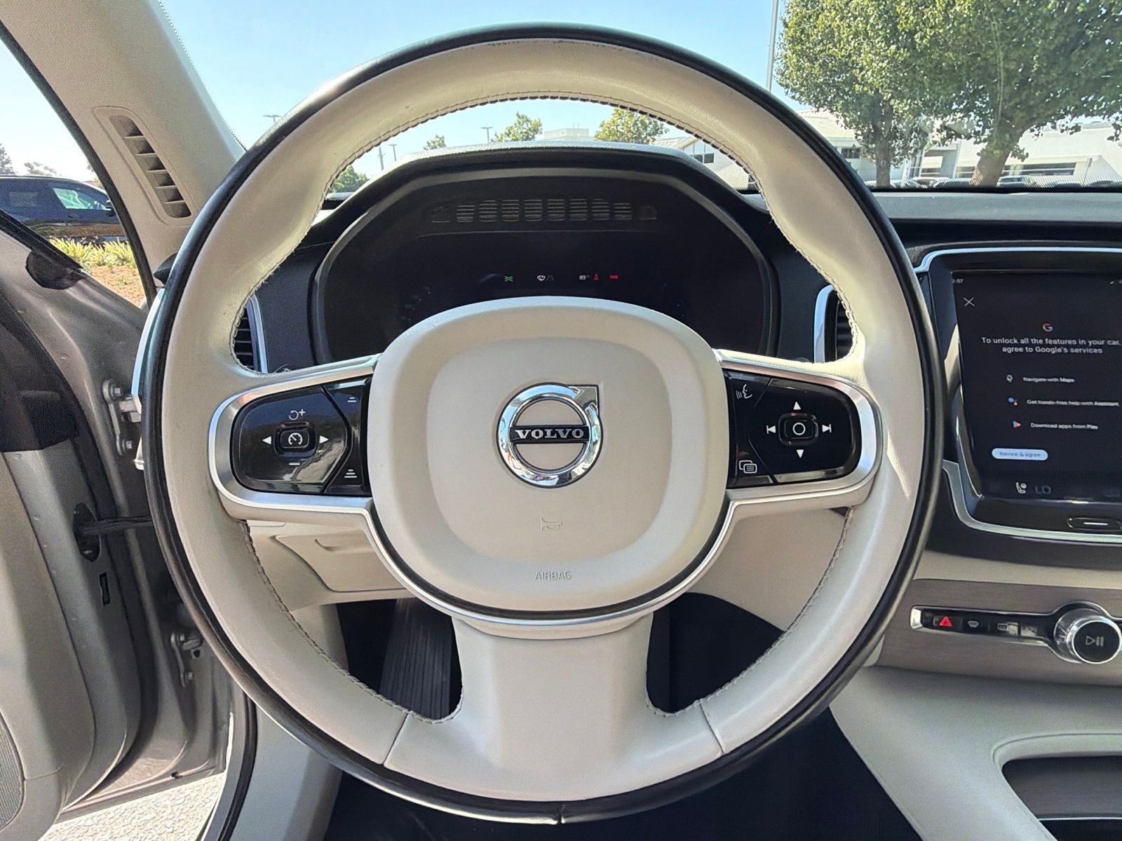 2024 Volvo XC90 Plus - Photo 24