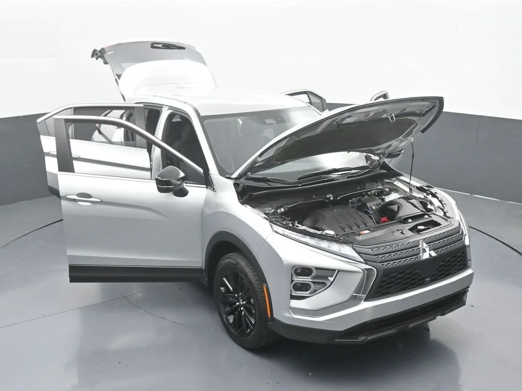 New 2026 Silver Mitsubishi LE 1.5T S-AWC image 61