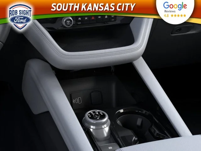 New 2026 Star White Metallic Tri-Coat Ford Platinum™ image 15