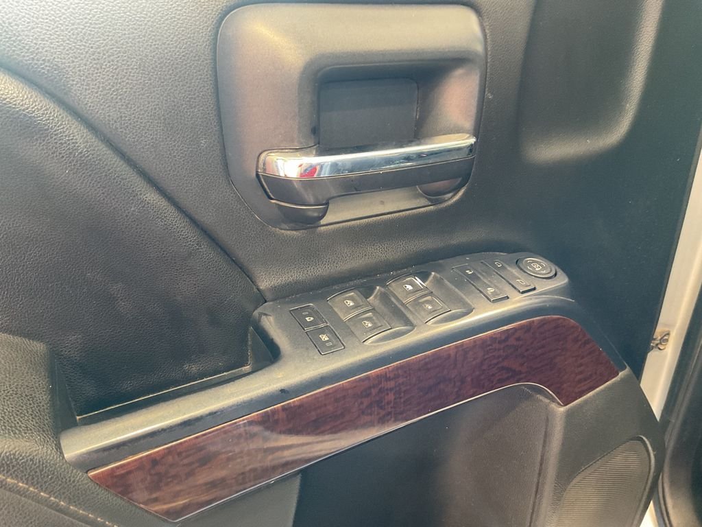 Used 2014 Silver GMC SLE image 13