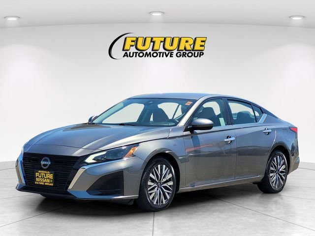 Used 2023 Gray Nissan 2.5 SV image 5