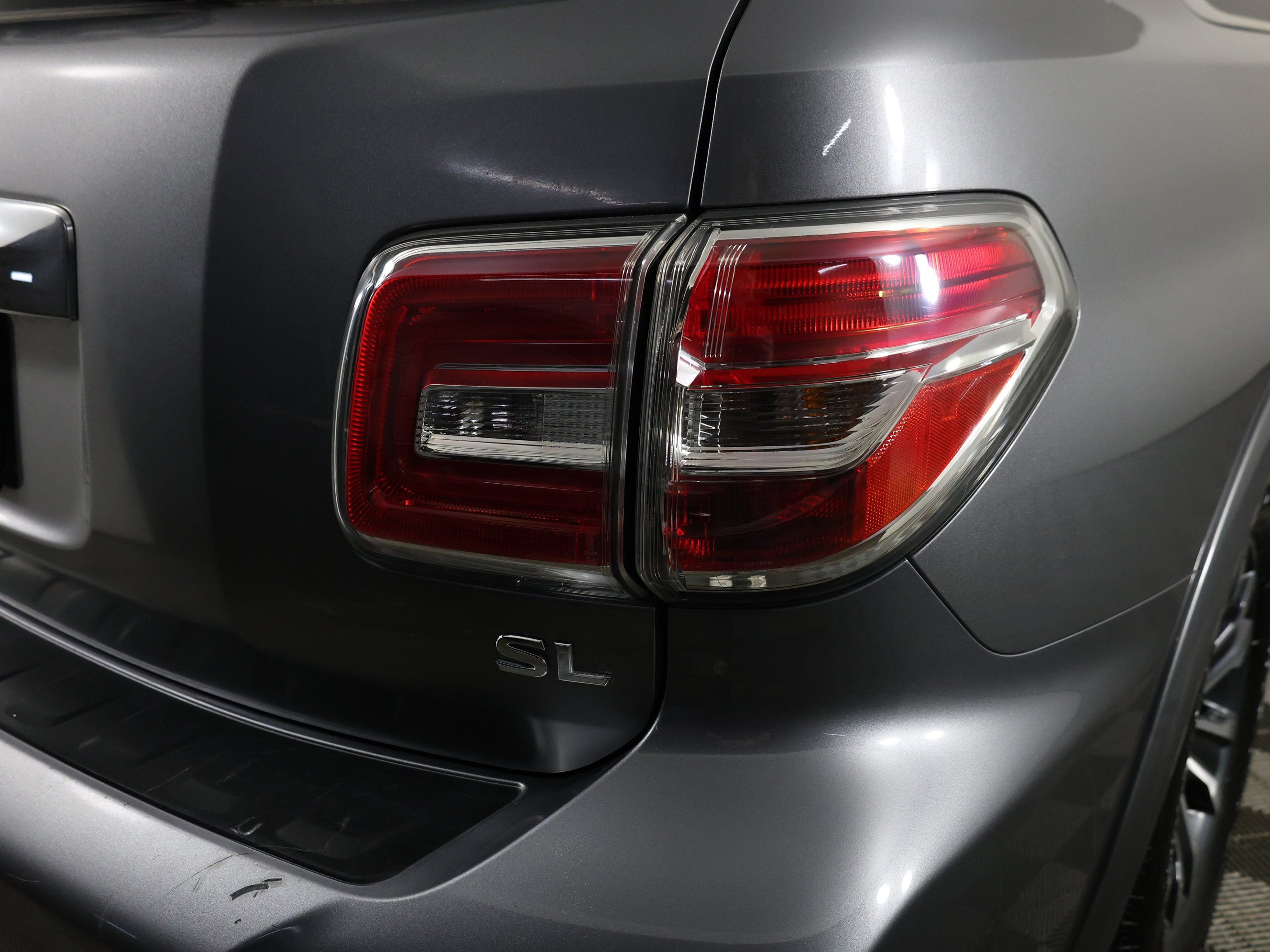Used 2020 Gun Metallic Nissan SL image 23