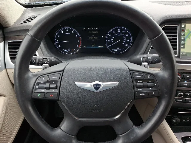 Used 2016 Blue Hyundai 3.8 image 20
