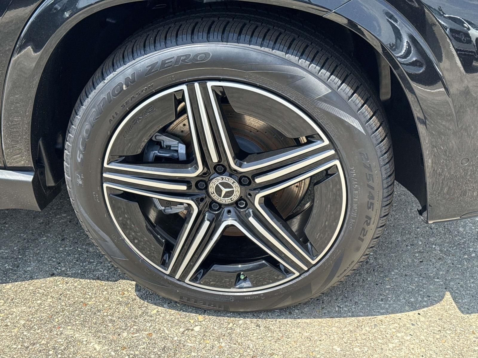 New 2026 Black Mercedes-Benz GLE 350 image 3