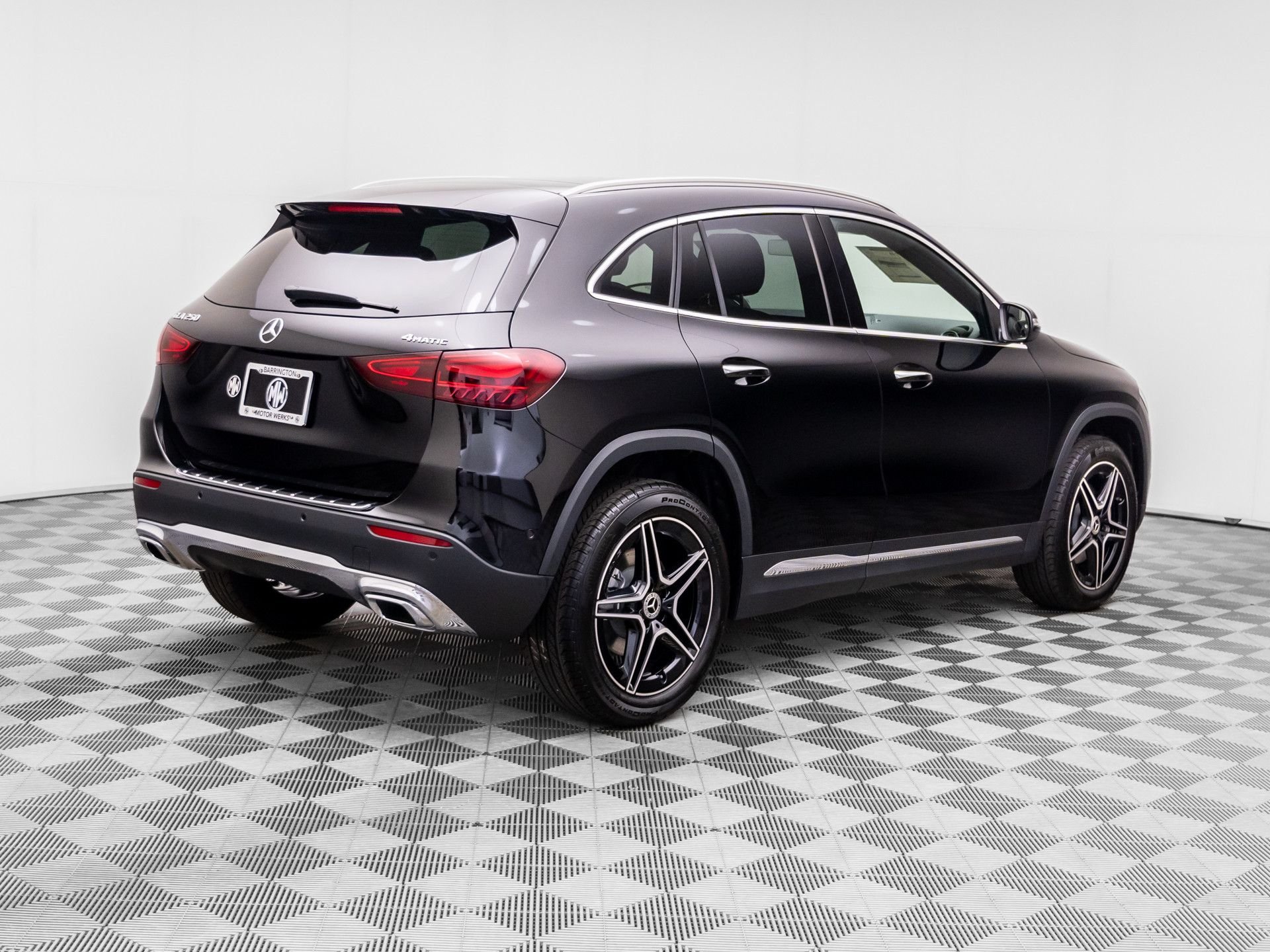 New 2026 Night Black Mercedes-Benz GLA 250 image 5
